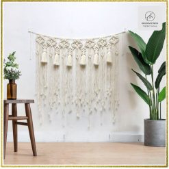 Rèm trang trí thủ công phối tua rua decor